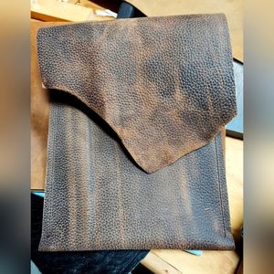 Handmade leather crossbody bag